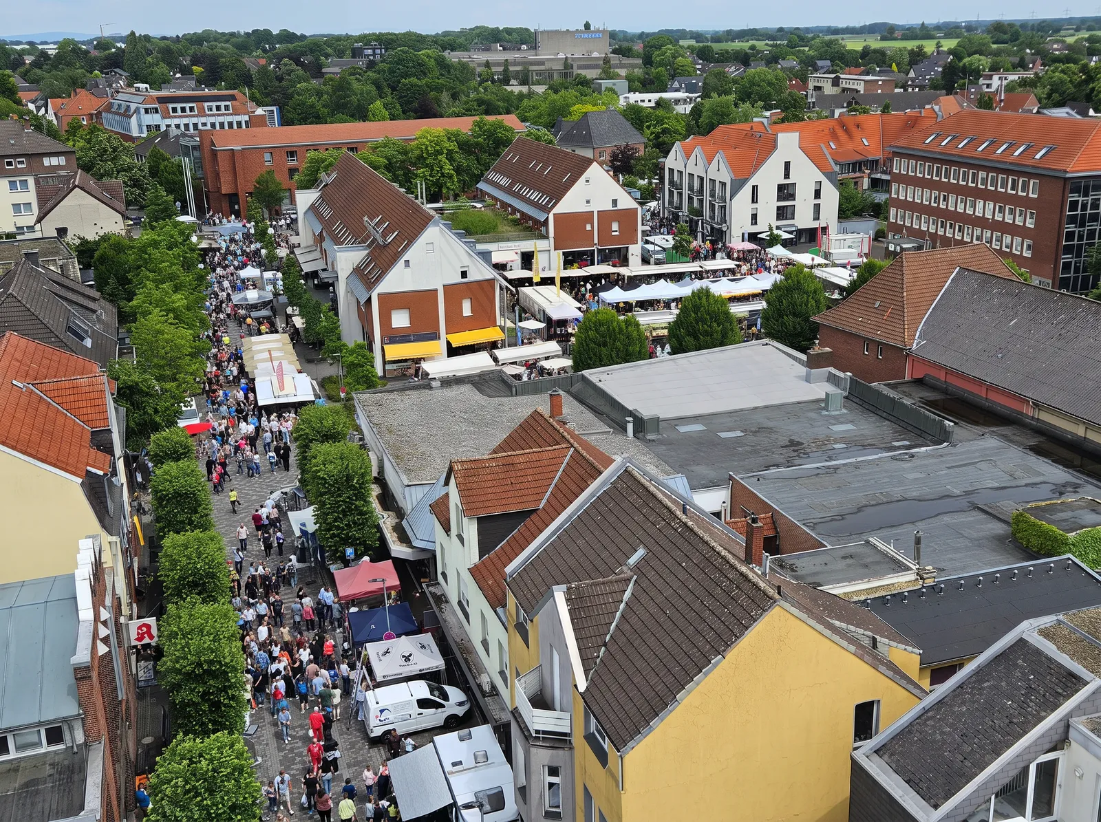 Luftaufnahme der Gewerbeschau in der Innenstadt von Ennigerloh