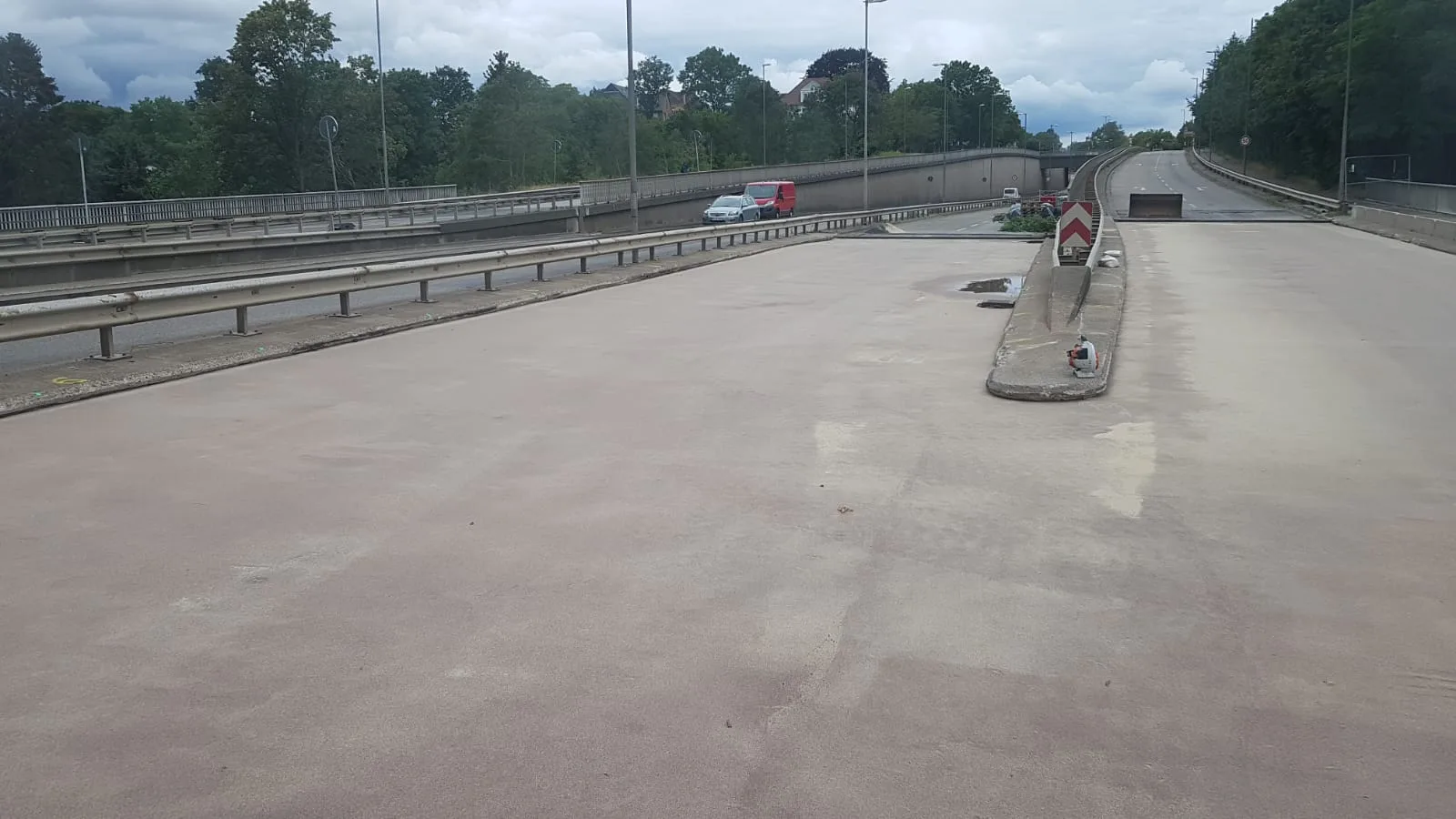 Abdichtung der Fahrbahnplatte an Brücke und Stützwänden in Minden